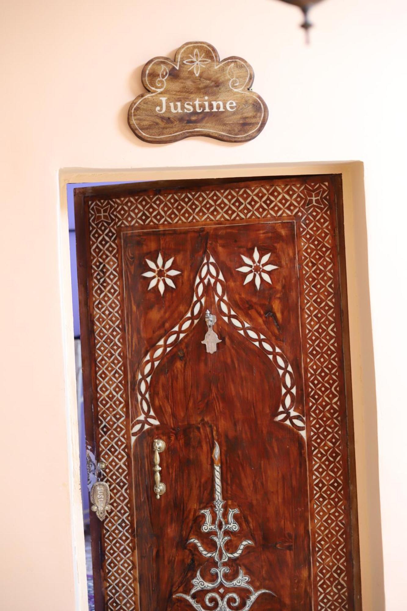 Dar Ilyana Hotel Ait Tiourhza Exterior photo